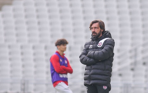 Andrea Pirlo trở lại thi đấu ở tuổi 44 - Ảnh 1. Andrea Pirlo trở lại thi đấu ở tuổi 44 - Ảnh 1.