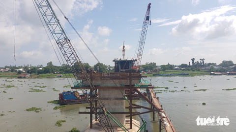 Cầu Châu Đốc thi công vượt tiến độ gần 10% khối lượng - Ảnh 2. Cầu Châu Đốc thi công vượt tiến độ gần 10% khối lượng - Ảnh 2.