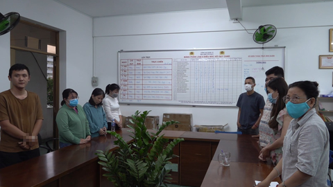 Vụ khởi tố cho vay lãi nặng: Khách cầm cố, công ty cho thuê lại - Ảnh 4. Vụ khởi tố cho vay lãi nặng: Khách cầm cố, công ty cho thuê lại - Ảnh 4.