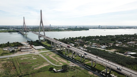 Tuyên bố chung Việt Nam, Nhật Bản về nâng cấp lên Đối tác chiến lược toàn diện- Ảnh 2. Cầu Cần Thơ bắc qua sông Hậu và nối liền tỉnh Vĩnh Long với TP Cần Thơ được xây dựng nhờ phần lớn ODA từ Nhật Bản - Ảnh: Tư liệu TTO