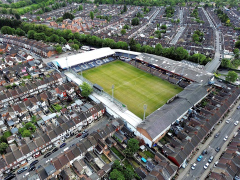 Lạ lùng tân binh Luton Town - Ảnh 1. Lạ lùng tân binh Luton Town - Ảnh 1.