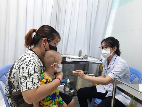 Thiếu vắc xin tiêm chủng mở rộng: Bộ Y tế đề xuất phương án nào? - Ảnh 1. Thiếu vắc xin tiêm chủng mở rộng: Bộ Y tế đề xuất phương án nào? - Ảnh 1.