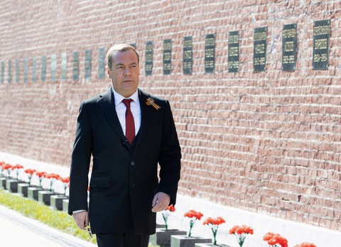 Ông Medvedev: Quan chức Anh nào giúp Ukraine, đều có thể được coi là mục tiêu quân sự - Ảnh 1. Ông Medvedev: Quan chức Anh nào giúp Ukraine, đều có thể được coi là mục tiêu quân sự - Ảnh 1.