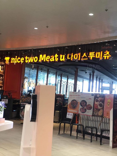 Ảnh vui 31-5: Chú ngựa chiến thắng cuộc đua nhờ cái lưỡi - Ảnh 4. Ảnh vui 31-5: Chú ngựa chiến thắng cuộc đua nhờ cái lưỡi - Ảnh 4.