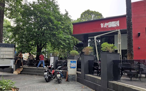 Nova F&B bị thâu tóm: Công ty quản lý, vận hành mới làm ăn ra sao? - Ảnh 1. Một quán PhinDeli thuộc Nova F&B đóng cửa tháng 5-2023 - Ảnh: NGỌC HIỂN