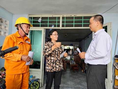 Điện lực miền Nam nỗ lực tiết kiệm điện mùa nắng nóng - Ảnh 2. Điện lực miền Nam nỗ lực tiết kiệm điện mùa nắng nóng - Ảnh 2.