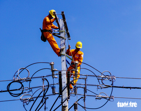 Sau điều chỉnh, giá điện sinh hoạt cao nhất là 3.015 đồng/kWh - Ảnh 3. Sau điều chỉnh, giá điện sinh hoạt cao nhất là 3.015 đồng/kWh - Ảnh 3.
