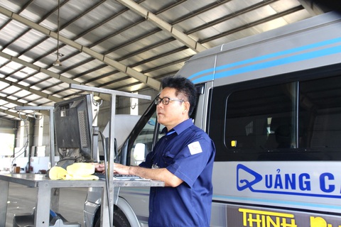 Tin tức sáng 5-5: Thu nhập tăng nhưng mới đạt 4,67 triệu đồng/người; Gia đình giảm chi vì COVID-19 - Ảnh 2. Tin tức sáng 5-5: Thu nhập tăng nhưng mới đạt 4,67 triệu đồng/người; Gia đình giảm chi vì COVID-19 - Ảnh 2.