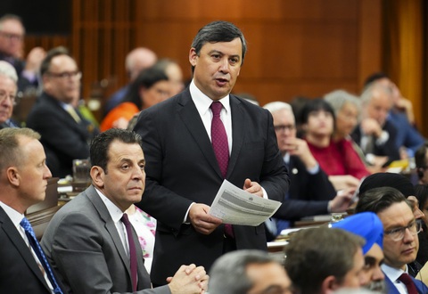 Trung Quốc bác chuyện dọa nghị sĩ Canada - Ảnh 1. Nghị sĩ Michael Chong thuộc Đảng Bảo thủ Canada - Ảnh chụp màn hình Globe and Mail