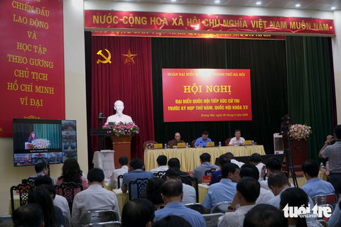 Bí thư Hà Nội: Muốn đuổi xe ở vỉa hè thì phải có chỗ cho người ta đỗ - Ảnh 1. Bí thư Hà Nội: Muốn đuổi xe ở vỉa hè thì phải có chỗ cho người ta đỗ - Ảnh 1.