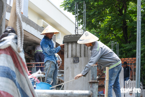 Nam Bộ nắng nóng 39 độ C, người dân tìm đủ cách trú nắng - Ảnh 7. Nam Bộ nắng nóng 39 độ C, người dân tìm đủ cách trú nắng - Ảnh 7.