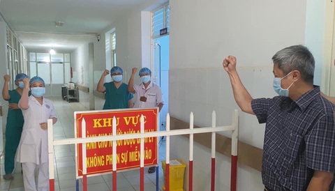 Thứ trưởng Bộ Y tế Nguyễn Trường Sơn chính thức nghỉ hưu - Ảnh 1. Thứ trưởng Bộ Y tế Nguyễn Trường Sơn chính thức nghỉ hưu - Ảnh 1.