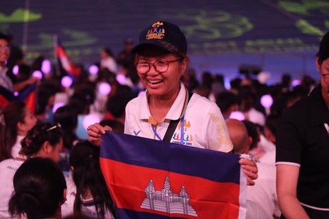 Đài đuốc bùng cháy, SEA Games 32 chính thức khai mạc - Ảnh 14. Đài đuốc bùng cháy, SEA Games 32 chính thức khai mạc - Ảnh 14.