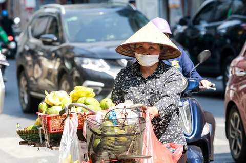 Từ 31-3, miền Bắc và miền Trung nắng nóng diện rộng- Ảnh 1. Từ 31-3, miền Bắc và miền Trung nắng nóng diện rộng - Ảnh: C.TUỆ