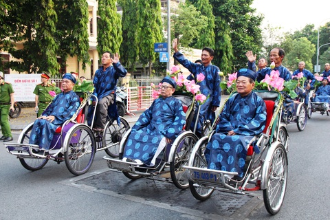 Tế tổ các làng nghề truyền thống bên dòng Hương - Ảnh 2. Tế tổ các làng nghề truyền thống bên dòng Hương - Ảnh 2.