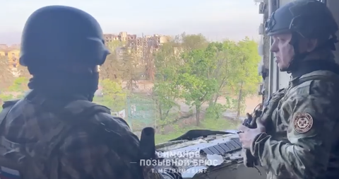 Cựu thứ trưởng quốc phòng Nga gia nhập lính đánh thuê ở Ukraine? - Ảnh 1. Cựu thứ trưởng quốc phòng Nga gia nhập lính đánh thuê ở Ukraine? - Ảnh 1.