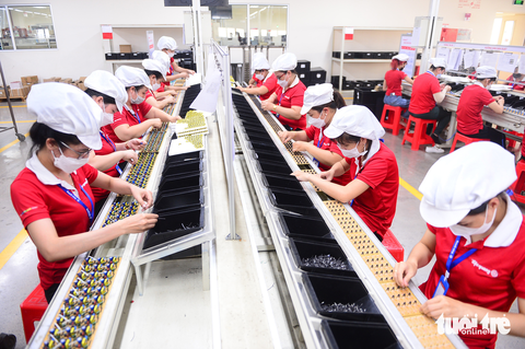 Giảm thuế VAT xuống dưới 8% sẽ giúp giảm chi phí cho doanh nghiệp - Ảnh: Q.ĐỊNH Giảm thuế VAT xuống dưới 8% sẽ giúp giảm chi phí cho doanh nghiệp - Ảnh: Q.ĐỊNH