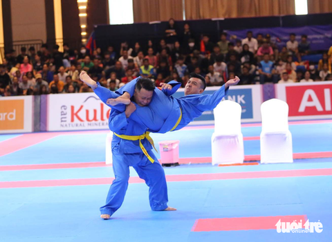 SEA Games 32: Vovinam đoạt thêm 2 HCB cho Việt Nam - Ảnh 2. Vovinam đã đoạt thêm 1 HCB cho Việt Nam nội dung đòn chân tấn công nam - Ảnh: Huy Đăng