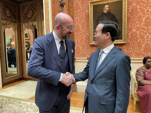 Vua Charles III cảm kích tình cảm của Chủ tịch nước Võ Văn Thưởng và lãnh đạo cấp cao Việt Nam - Ảnh 7. Vua Charles III cảm kích tình cảm của Chủ tịch nước Võ Văn Thưởng và lãnh đạo cấp cao Việt Nam - Ảnh 7.