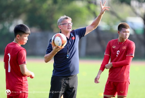 Chuẩn bị đấu U22 Malaysia, HLV Troussier rèn tấn công cho U22 Việt Nam - Ảnh 1. Chuẩn bị đấu U22 Malaysia, HLV Troussier rèn tấn công cho U22 Việt Nam - Ảnh 1.