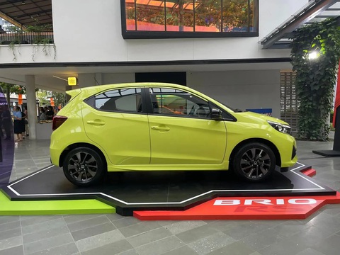 Honda Brio 2023 ra mắt: Nhiều trang bị hơn hẳn bản bán ở Việt Nam - Ảnh 7. Honda Brio 2023 ra mắt: Nhiều trang bị hơn hẳn bản bán ở Việt Nam - Ảnh 7.