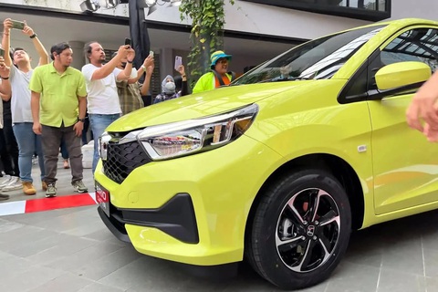 Honda Brio 2023 ra mắt: Nhiều trang bị hơn hẳn bản bán ở Việt Nam - Ảnh 15. Honda Brio 2023 ra mắt: Nhiều trang bị hơn hẳn bản bán ở Việt Nam - Ảnh 15.