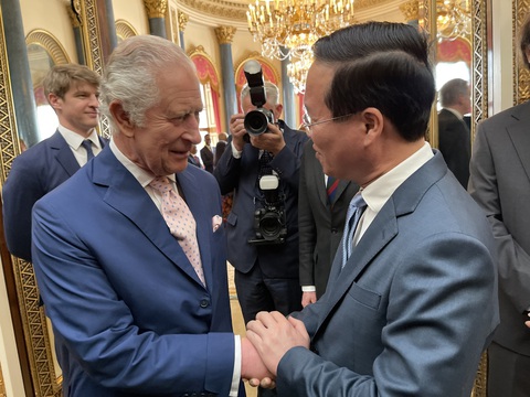 Vua Charles III cảm kích tình cảm của Chủ tịch nước Võ Văn Thưởng và lãnh đạo cấp cao Việt Nam - Ảnh 1. Vua Charles III cảm kích tình cảm của Chủ tịch nước Võ Văn Thưởng và lãnh đạo cấp cao Việt Nam - Ảnh 1.