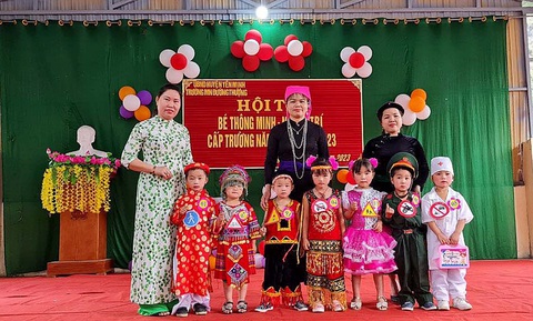 Chuyến thăm nhà cuối cùng của cô giáo Mai Thị Yến - Ảnh 1. Chuyến thăm nhà cuối cùng của cô giáo Mai Thị Yến - Ảnh 1.