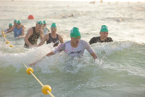 Vận động viên nước ngoài độc chiếm các tốp đầu IRONMAN ở Đà Nẵng - Ảnh 3. Vận động viên nước ngoài độc chiếm các tốp đầu IRONMAN ở Đà Nẵng - Ảnh 3.