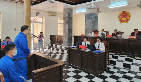 Làm quen giám đốc Đinh Văn Nơi không được nên chi 20 tỉ điều chuyển - Ảnh 6. Làm quen giám đốc Đinh Văn Nơi không được nên chi 20 tỉ điều chuyển - Ảnh 6.