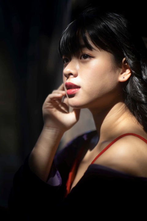 Con gái út của Chiều Xuân trong góc máy của mẹ Con gái út của Chiều Xuân trong góc máy của mẹ