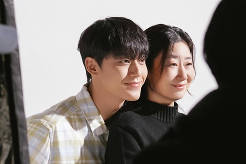 Lee Do Hyun - nam chính phim Hàn đang hot vươn lên từ gian khó - Ảnh 2. Lee Do Hyun - nam chính phim Hàn đang hot vươn lên từ gian khó - Ảnh 2.