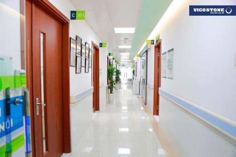 Thương hiệu 20 năm vì không gian sống cho người Việt - Ảnh 2. Đá VICOSTONE® ốp bề mặt khoa sản nhiễm trùng C3 - Bệnh viện Phụ sản Hà Nội