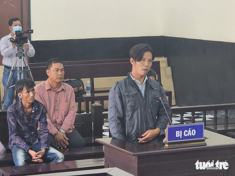 Lần đầu tiên tỉnh Tiền Giang xét xử ‘cát tặc’ và tuyên phạt 1 năm tù - Ảnh 1. Lần đầu tiên tỉnh Tiền Giang xét xử ‘cát tặc’ và tuyên phạt 1 năm tù - Ảnh 1.