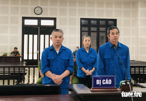 Nhận hối lộ, cựu chủ tịch quận ở Đà Nẵng lãnh 7 năm tù - Ảnh 1. Nhận hối lộ, cựu chủ tịch quận ở Đà Nẵng lãnh 7 năm tù - Ảnh 1.