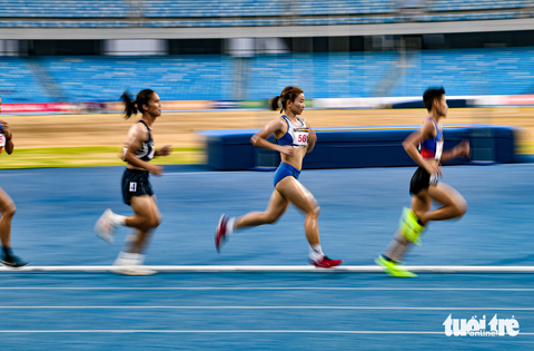 Chùm ảnh Nguyễn Thị Oanh lập kỳ tích SEA Games khi giành 2 HCV trong 30 phút - Ảnh 7. Chùm ảnh Nguyễn Thị Oanh lập kỳ tích SEA Games khi giành 2 HCV trong 30 phút - Ảnh 7.