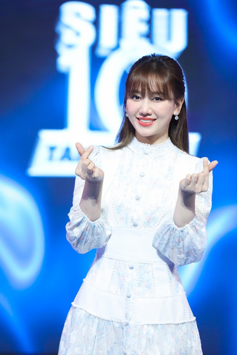 Hari Won muốn về học lại tiếng Việt vì nhóc tì này - Ảnh 4. Hari Won muốn về học lại tiếng Việt vì nhóc tì này - Ảnh 4.