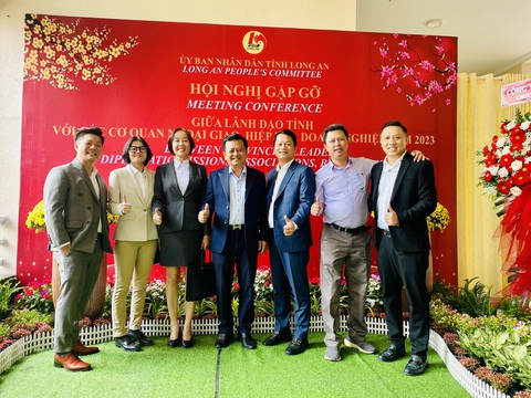 4 tháng đầu năm 2023, các khu công nghiệp Long An thu hút vốn đầu tư trên 1 tỉ USD - Ảnh 3. 4 tháng đầu năm 2023, các khu công nghiệp Long An thu hút vốn đầu tư trên 1 tỉ USD - Ảnh 3.