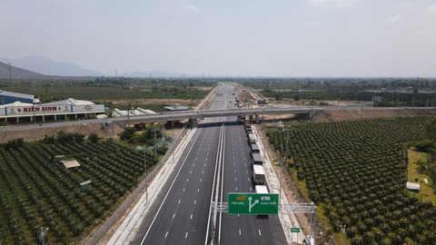 Giám đốc Sở GTVT TP.HCM kiến nghị cơ chế để các tập đoàn làm đường cao tốc thay Nhà nước - Ảnh 1. Giám đốc Sở GTVT TP.HCM kiến nghị cơ chế để các tập đoàn làm đường cao tốc thay Nhà nước - Ảnh 1.
