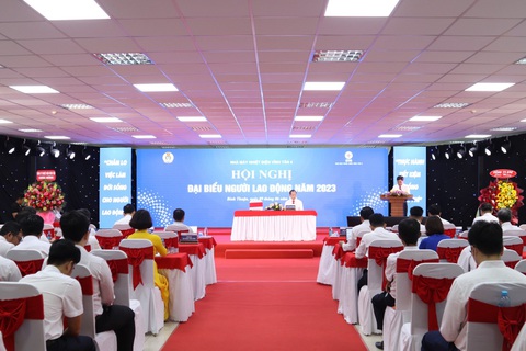 Nhiệt điện Vĩnh Tân 4 tổ chức Hội nghị đại biểu người lao động năm 2023 - Ảnh 1. Quan cảnh toàn Hội nghị