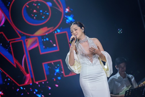 Bảo Anh: ‘Còn nợ khán giả nên tiếp tục hát’ - Ảnh 3. Bảo Anh: ‘Còn nợ khán giả nên tiếp tục hát’ - Ảnh 3.