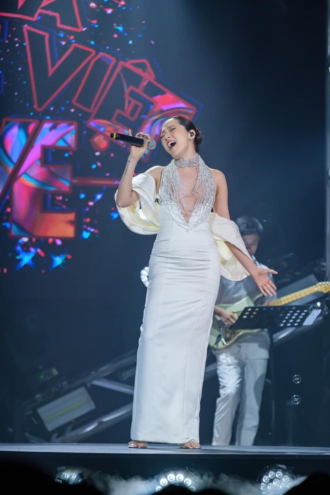 Bảo Anh ‘né’ khi bị hỏi về tin đồn ở ẩn sinh con - Ảnh 1. Bảo Anh ‘né’ khi bị hỏi về tin đồn ở ẩn sinh con - Ảnh 1.