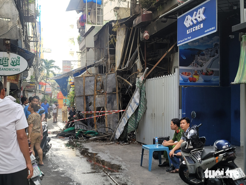 Cháy nhà ở Nha Trang, 3 ông cháu tử vong - Ảnh 4. Cháy nhà ở Nha Trang, 3 ông cháu tử vong - Ảnh 4.