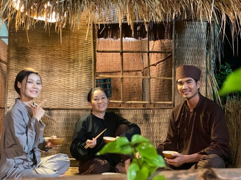 Người nước ngoài, trẻ 20 tháng tuổi dự casting phim cổ tích - Ảnh 3. Người nước ngoài, trẻ 20 tháng tuổi dự casting phim cổ tích - Ảnh 3.