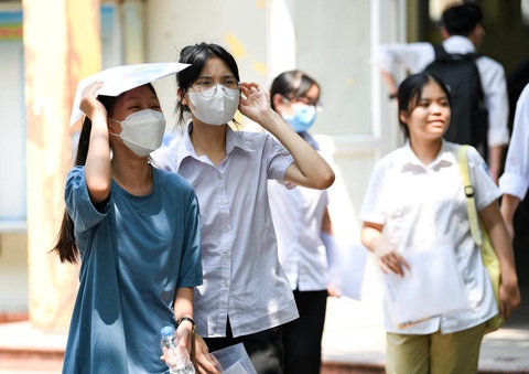 Đề văn thi lớp 10 Hà Nội an toàn, không đột phá - Ảnh 7. Đề văn thi lớp 10 Hà Nội an toàn, không đột phá - Ảnh 7.