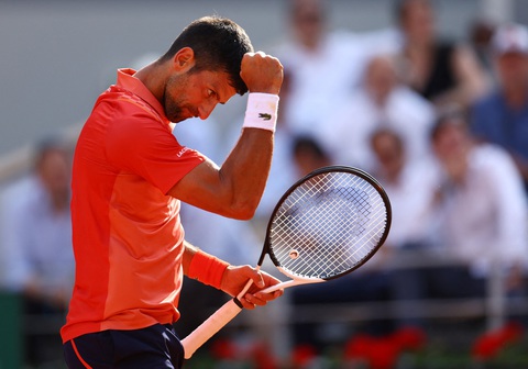 Trực tuyến Djokovic - Ruud (19h30): Grand Slam thứ 23 cho Djokovic - Ảnh 1. Djkovic được đánh giá cao hơn Ruud ở chung kết Roland Garos 2023 - Ảnh: REUTERS