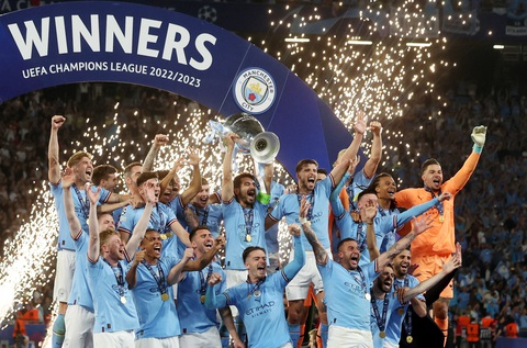 Những khoảnh khắc đáng nhớ ở chung kết Champions League - Ảnh 20. Những khoảnh khắc đáng nhớ ở chung kết Champions League - Ảnh 20.