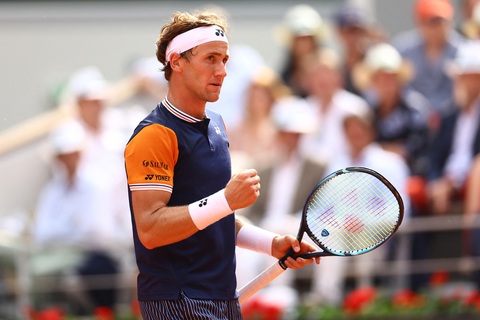 Vô địch Roland Garros 2023, Djokovic giành Grand Slam thứ 23 - Ảnh 3. Ruud rất kiên trì bám đuổi Djokovic ở ván đấu thứ 3 - Ảnh: REUTERS
