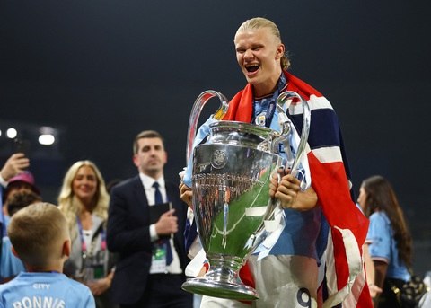 Những khoảnh khắc đáng nhớ ở chung kết Champions League - Ảnh 24. Những khoảnh khắc đáng nhớ ở chung kết Champions League - Ảnh 24.