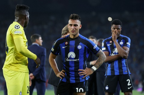 Những khoảnh khắc đáng nhớ ở chung kết Champions League - Ảnh 19. Những khoảnh khắc đáng nhớ ở chung kết Champions League - Ảnh 19.